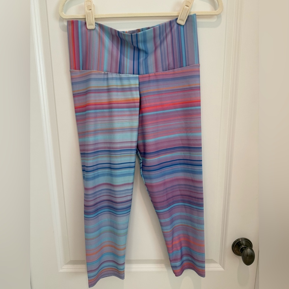 Cremes Creations Women’s Multicolor Stripe Cropped Leggings